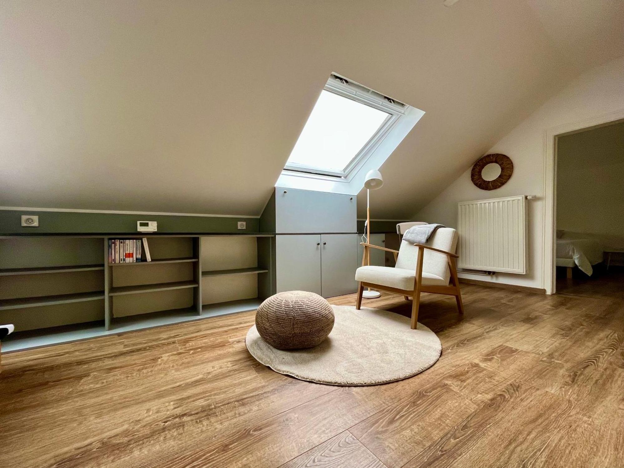 White&grey 3br Proche Centre Et Gare Appartement