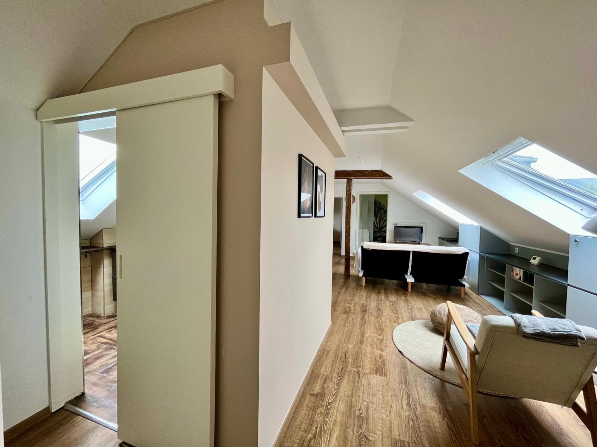 White&grey 3br Proche Centre Et Gare Appartement *